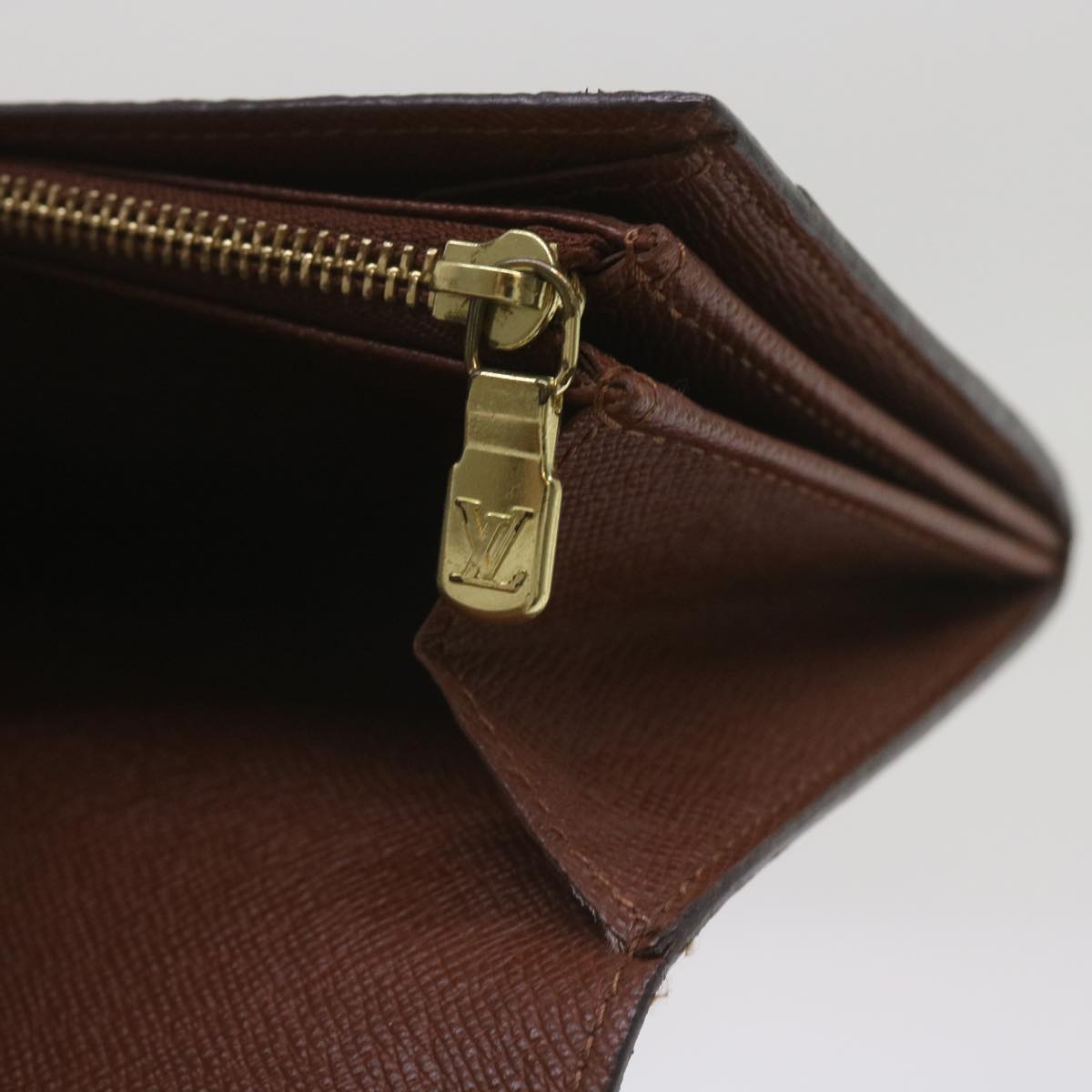 LOUIS VUITTON Monogram Graffiti Porte Monnaie Credit Khaki M92188 LV 66413