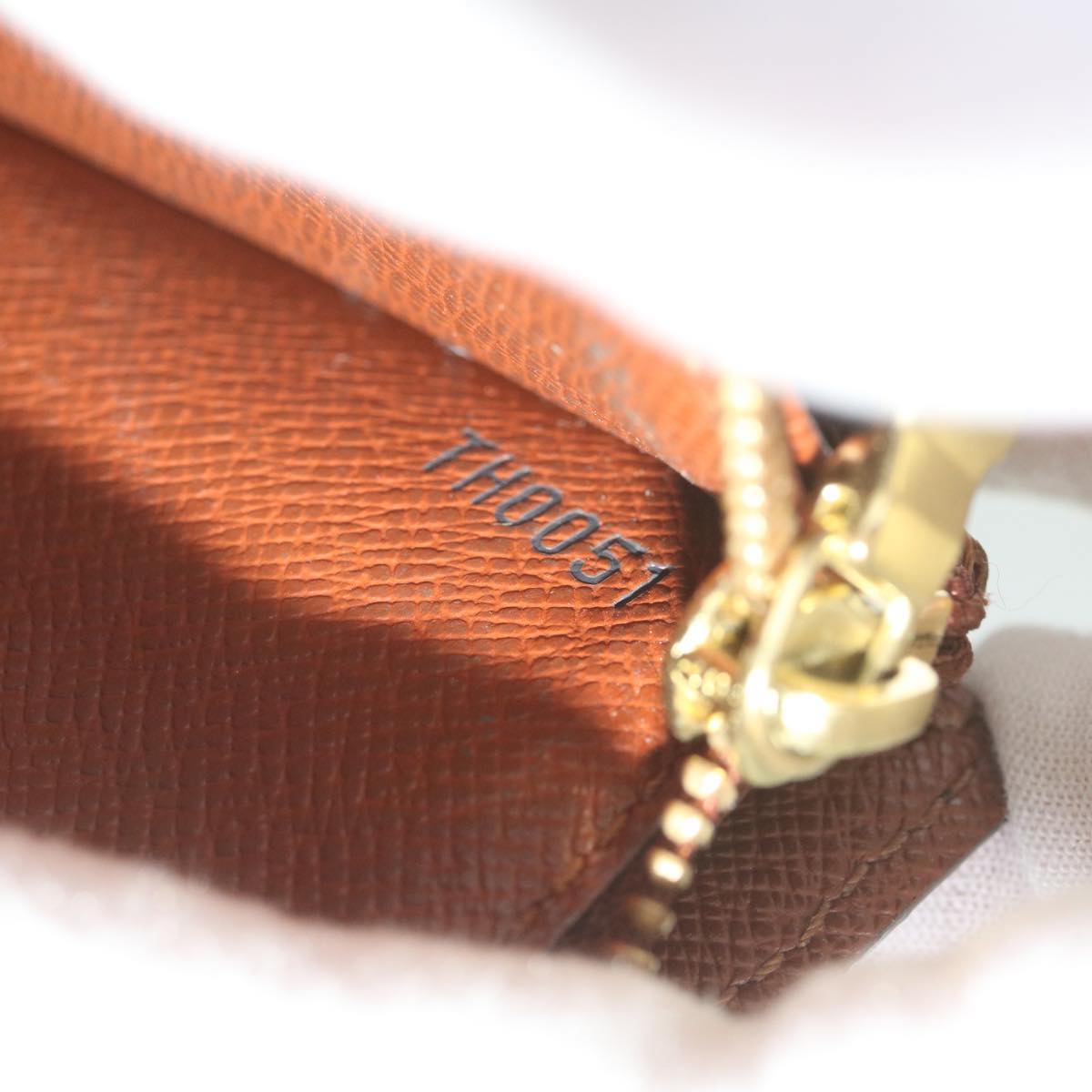 LOUIS VUITTON Monogram Graffiti Porte Monnaie Credit Khaki M92188 LV 66413