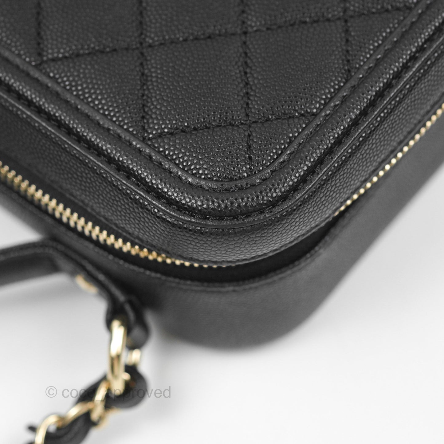 Chanel Quilted Medium CC Filigree Vanity Case Black Caviar Gold Hardware