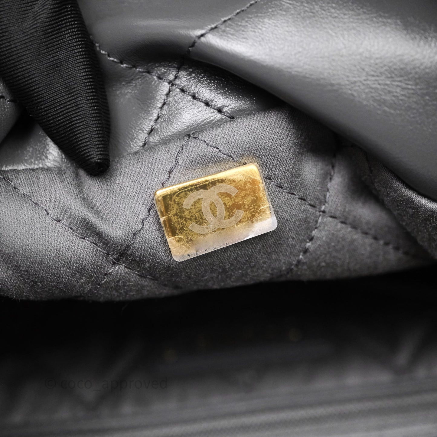Chanel 22 Bag Medium Dark Grey Calfskin Gold Hardware