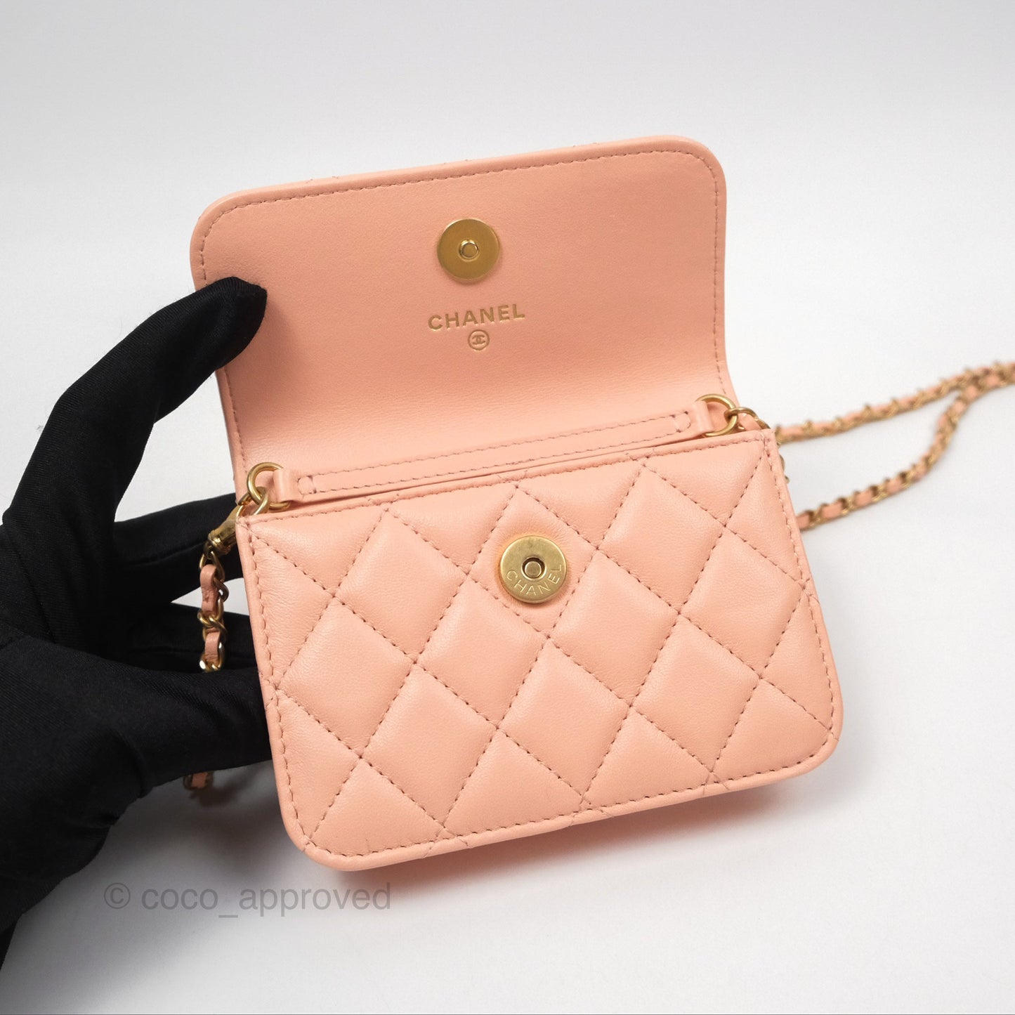 Chanel Pearl Crush Card Holder Pink Beige Lambskin Aged Gold Hardware