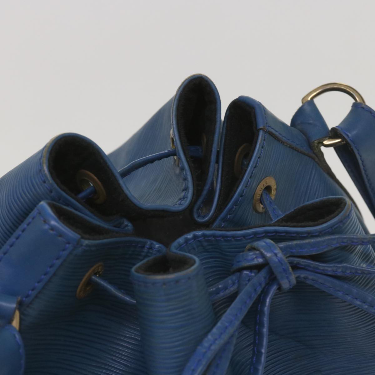 LOUIS VUITTON Epi Noe Shoulder Bag Blue M44005 LV 66785