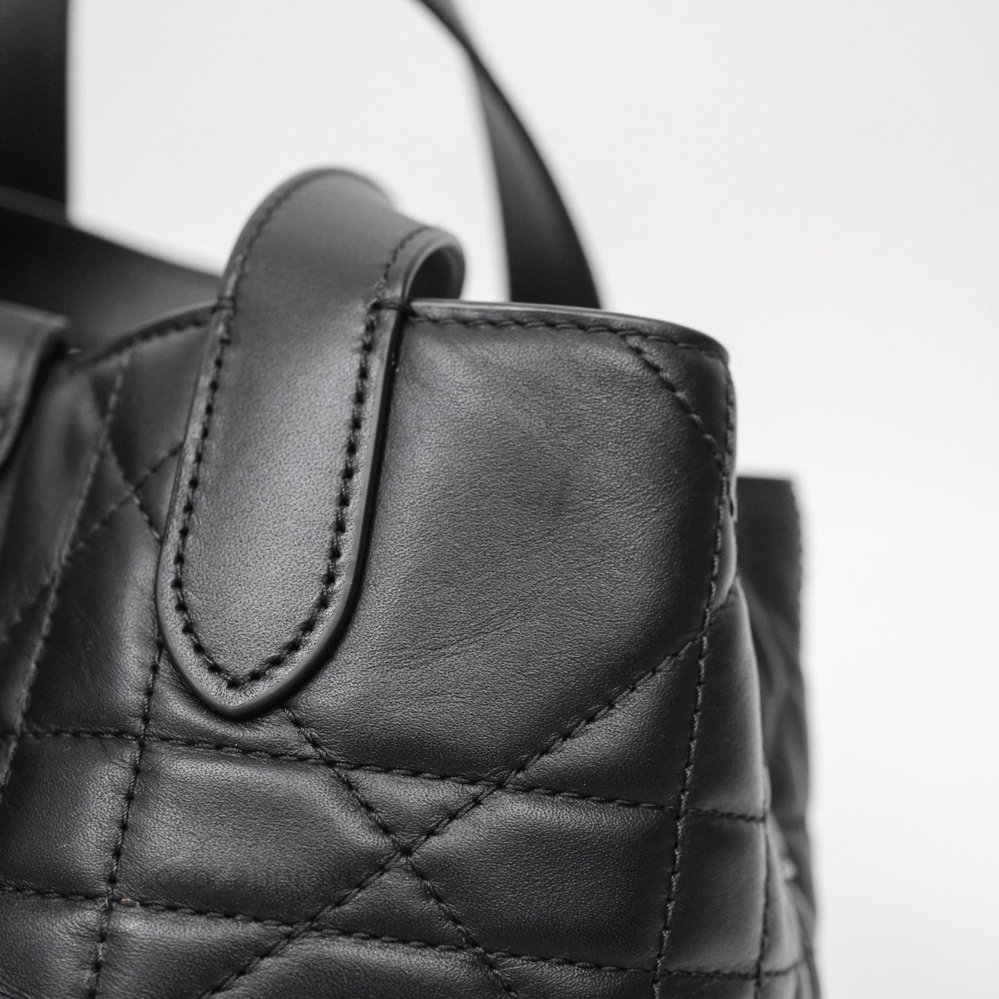 Christian Dior Small Toujours Vertical Tote Bag Black Macrocannage Calfskin Gold Hardware
