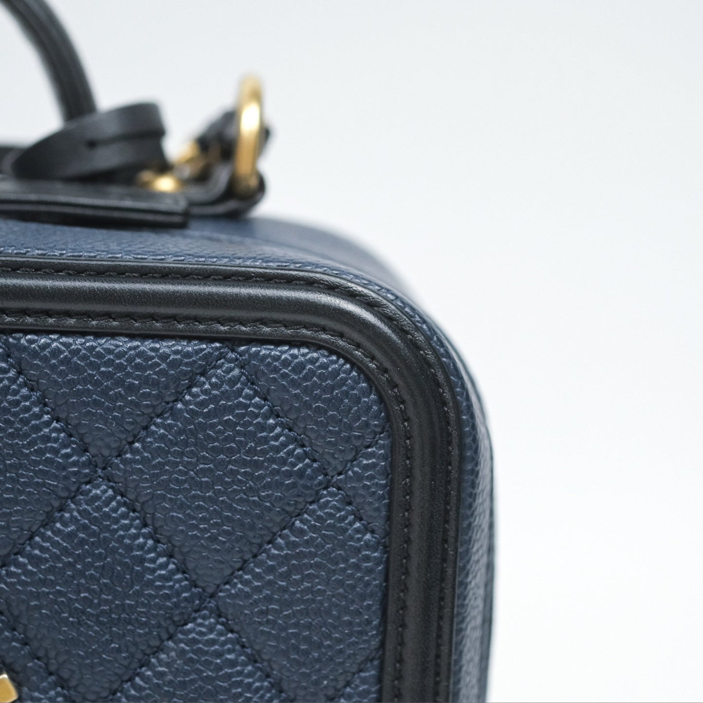 Chanel Quilted Medium CC Filigree Vanity Case Dark Navy Caviar Gold Hardware