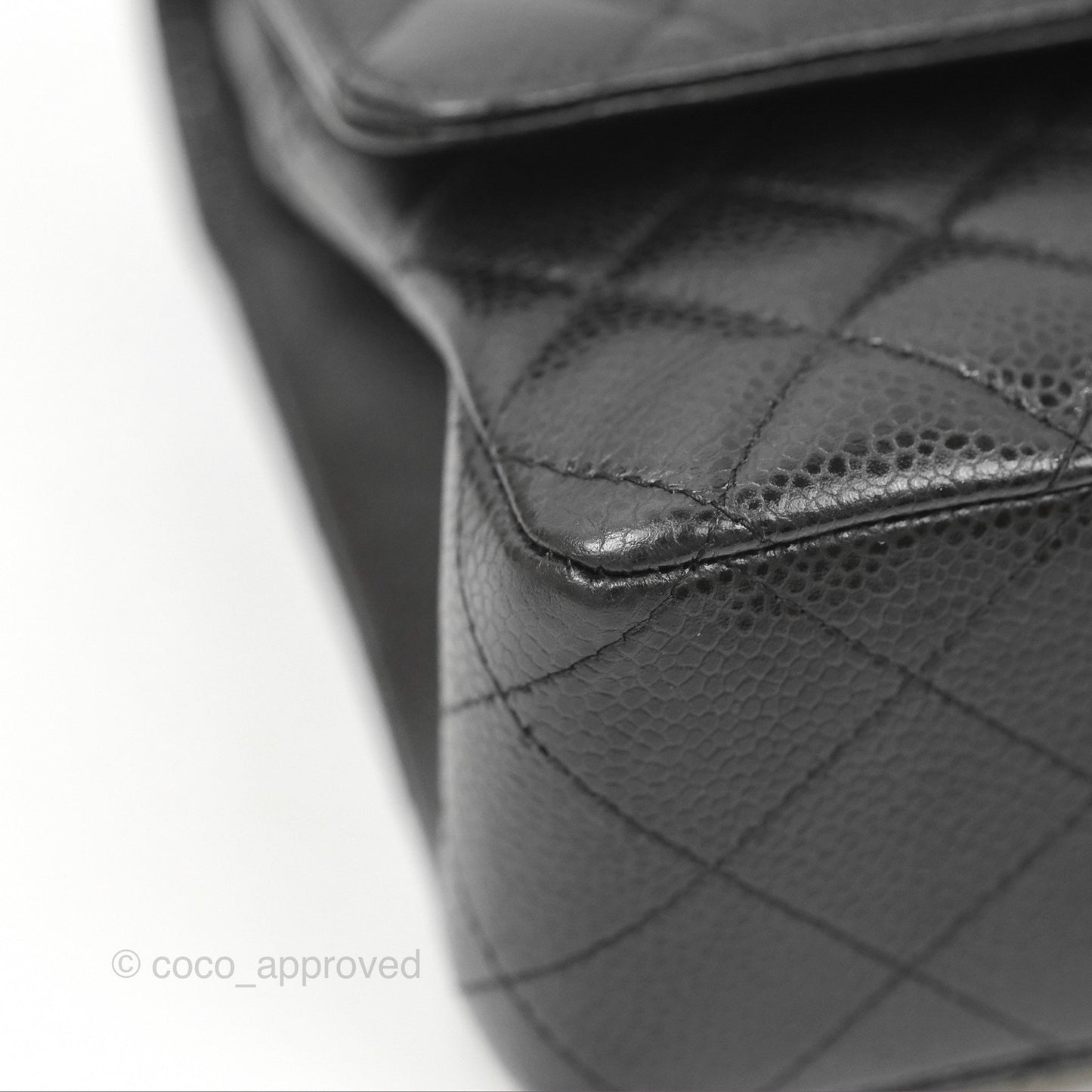 Chanel Classic M/L Medium Flap Quilted Black Caviar Gold Hardware