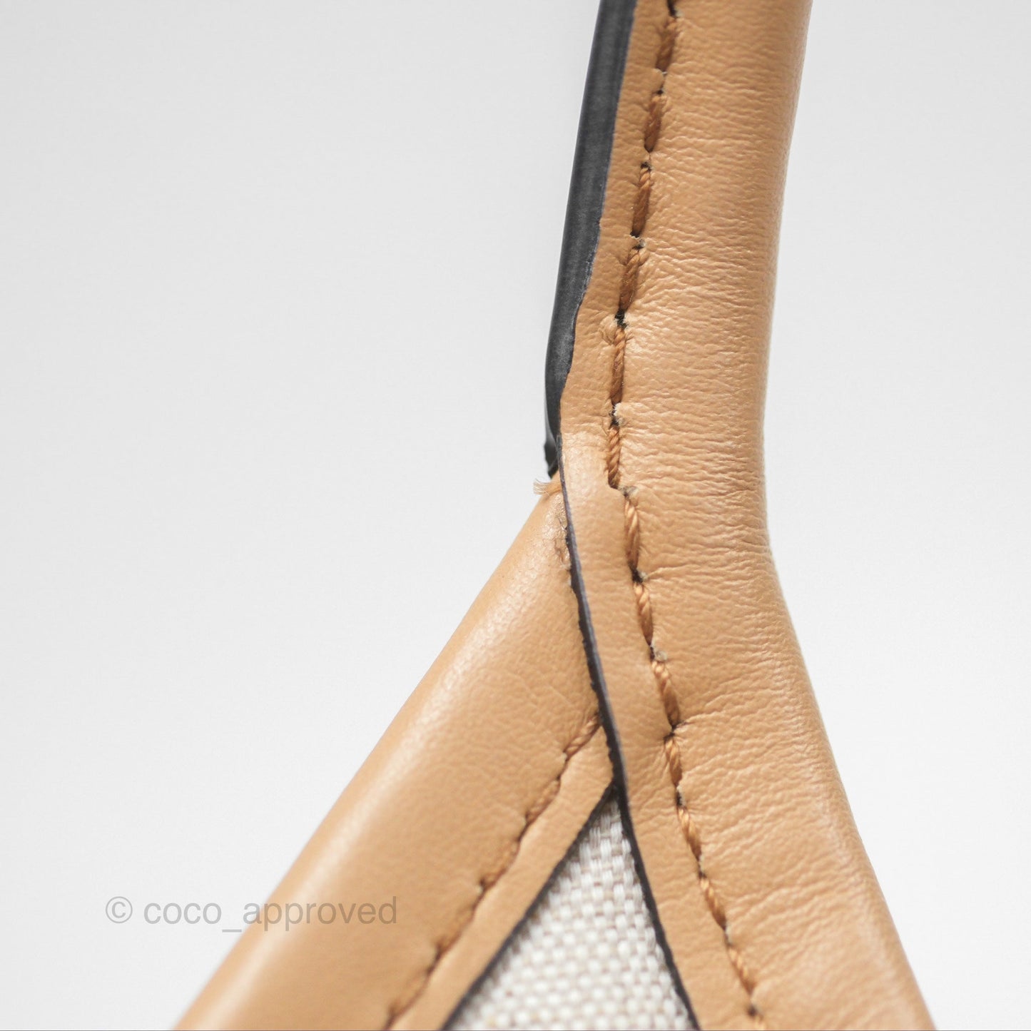 Miu Miu Ivy Leather Bag Beige
