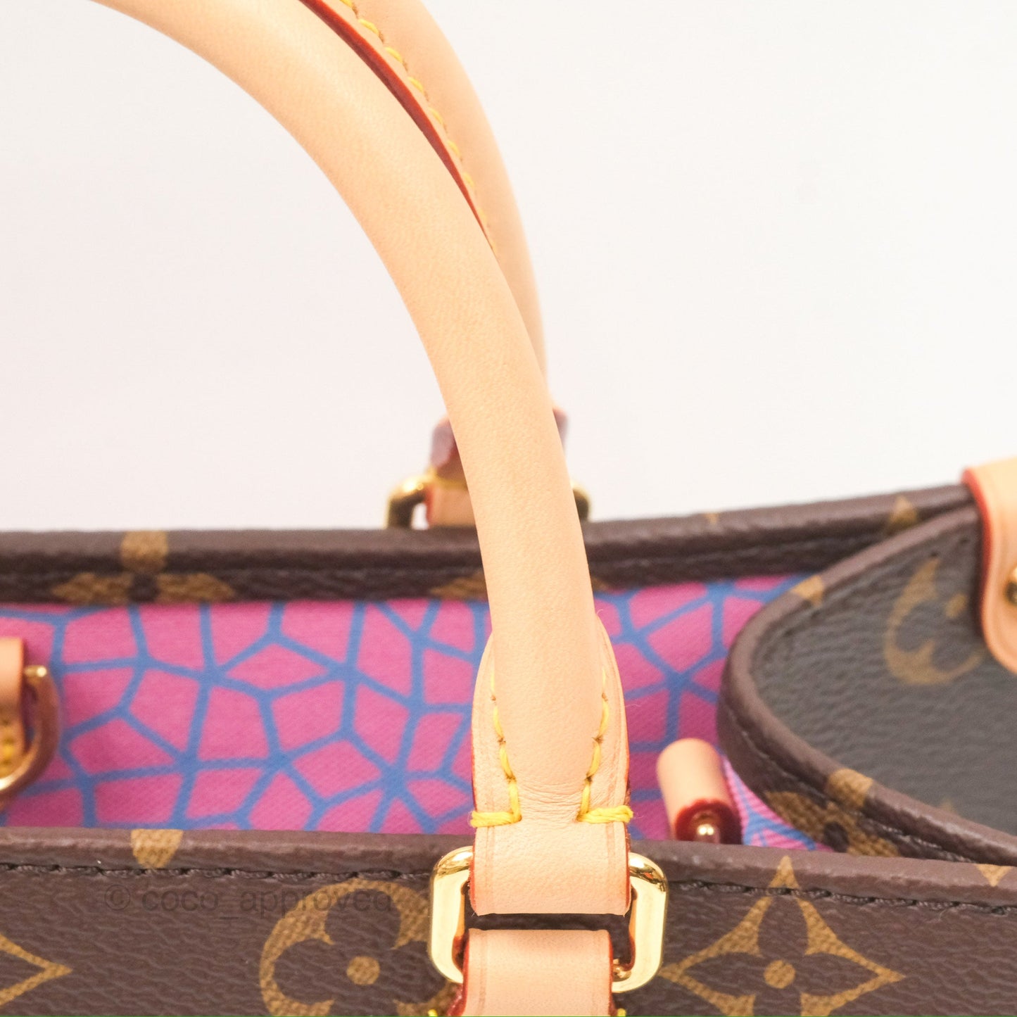 Louis Vuitton x Yayoi Kusama OnTheGo PM Monogram Canvas