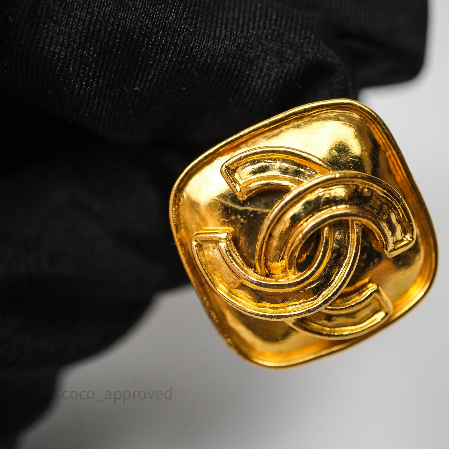 Chanel Square Ear Clip Gold Tone 94P
