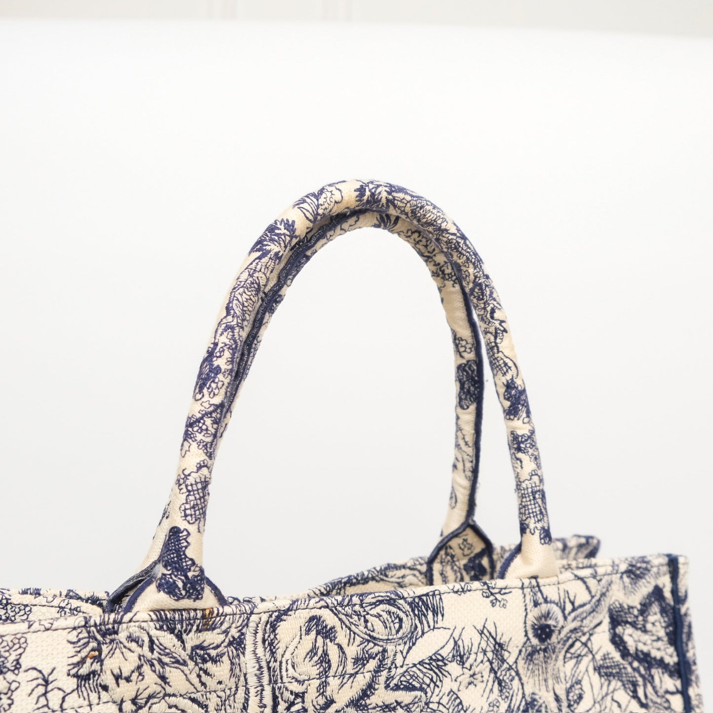 Dior Medium Book Tote White/Blue Toile De Jouy Embroidered Canvas
