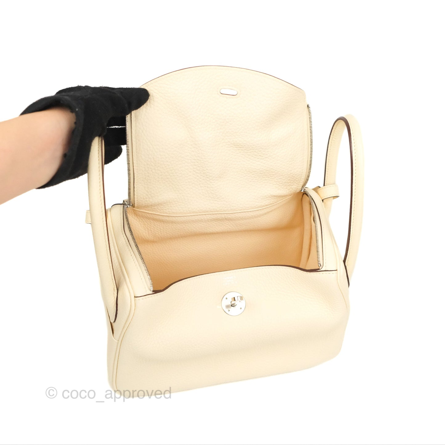 Hermès Lindy 26 Nata Taurillon Clemence Silver Hardware