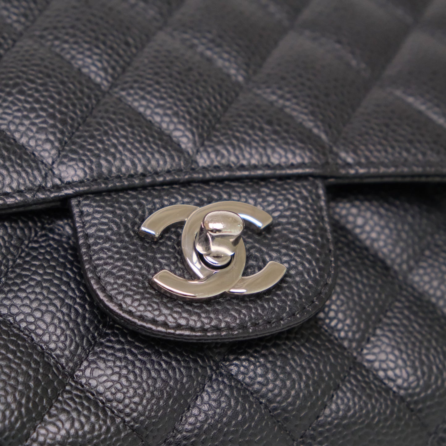 Chanel Classic M/L Medium Flap Quilted Black Caviar Silver Hardware