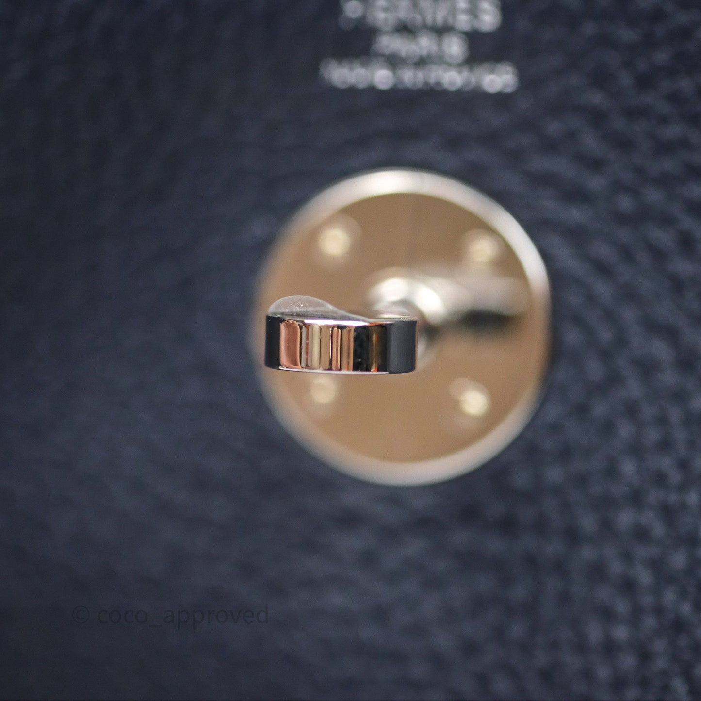 Hermès Lindy 26 Bleu Nuit 2Z Taurillon Clemence Palladium Hardware
