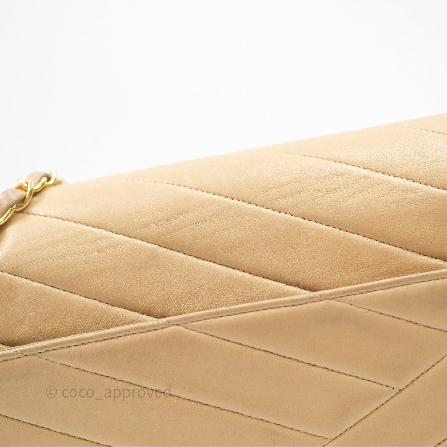 Chanel Vintage Medium Flap Chevron Beige Lambskin 24K Gold Hardware