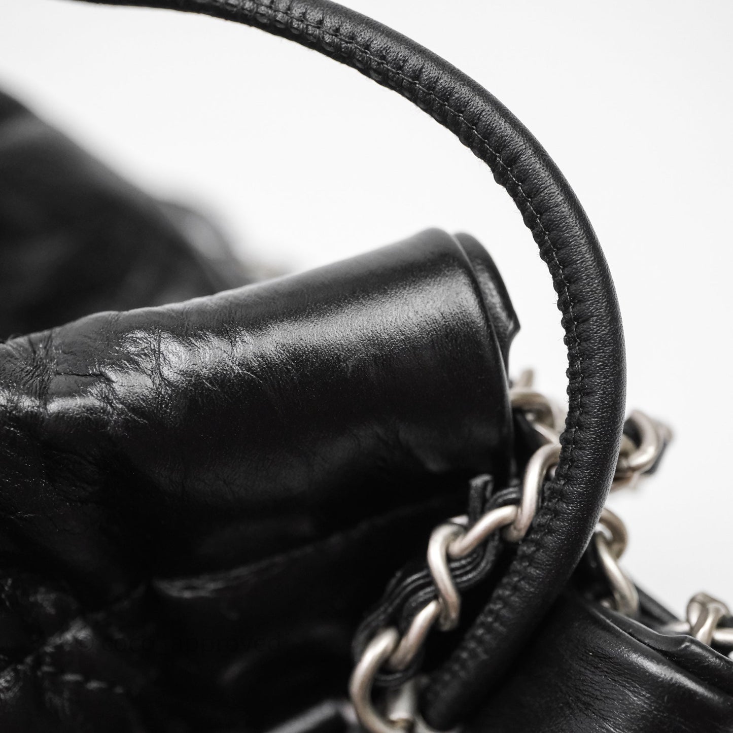 Chanel 22 Mini Bag Black Shiny Crumpled Calfskin Matte Silver Hardware