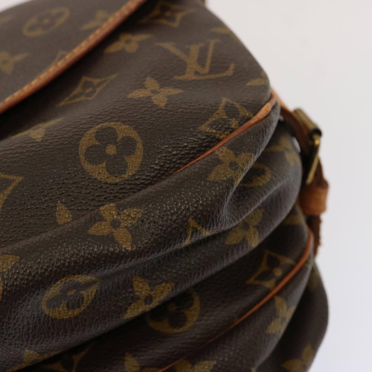 LOUIS VUITTON Monogram Saumur 30 Shoulder Bag M42256 LV 67640