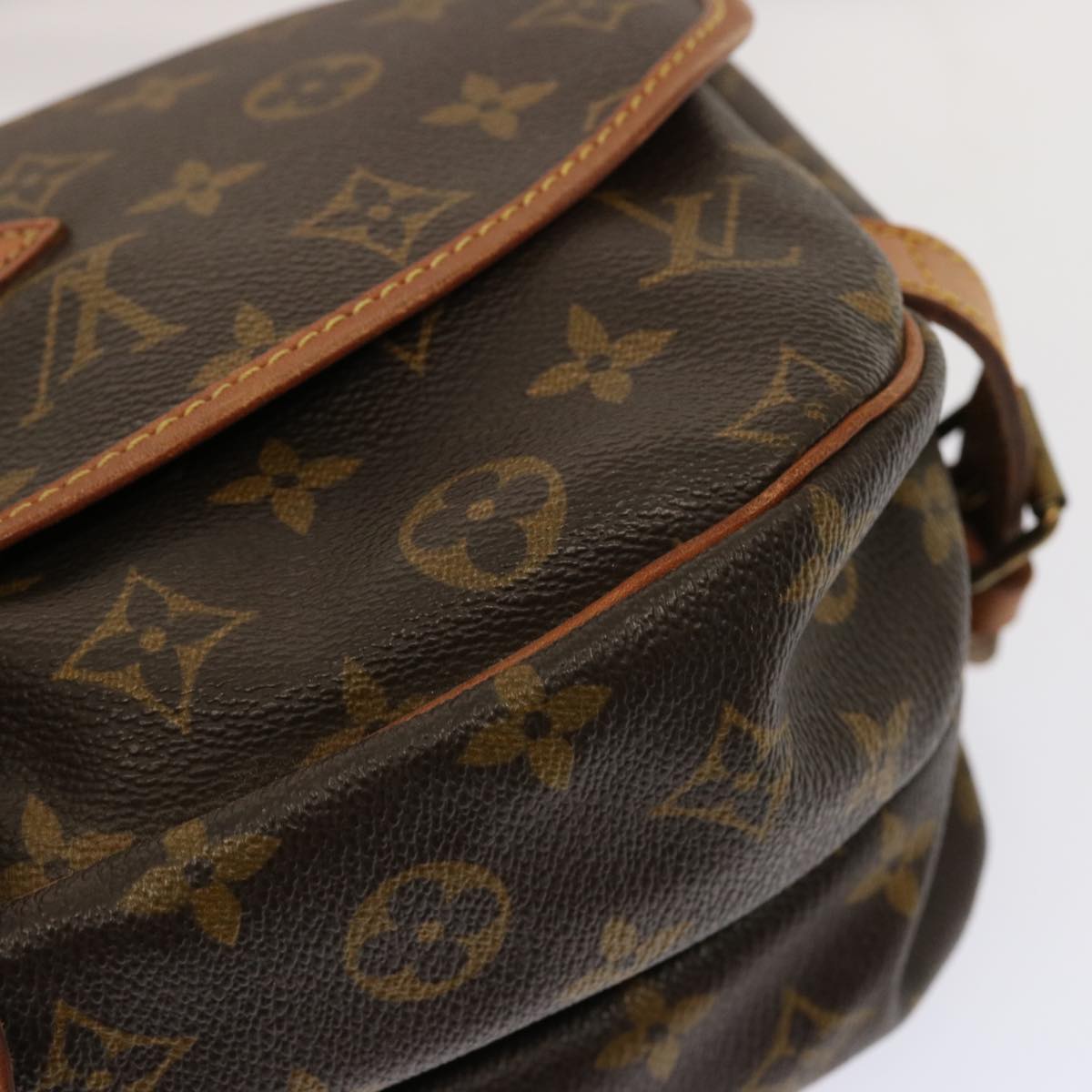 LOUIS VUITTON Monogram Saumur 30 Shoulder Bag M42256 LV 67640