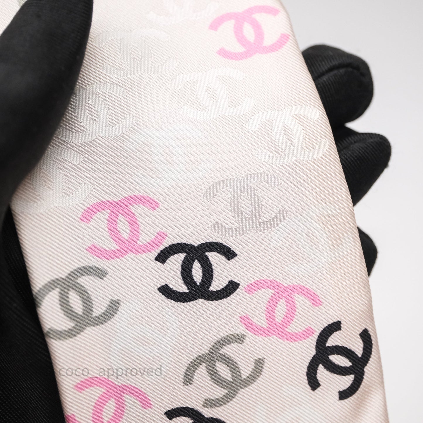 Chanel CC Silk Twilly in Pink