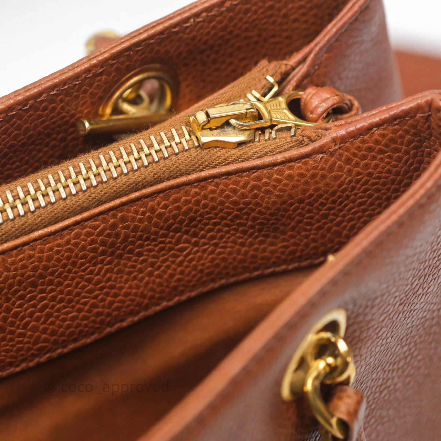 Chanel Vintage Tote Caramel Caviar 24K Gold Hardware