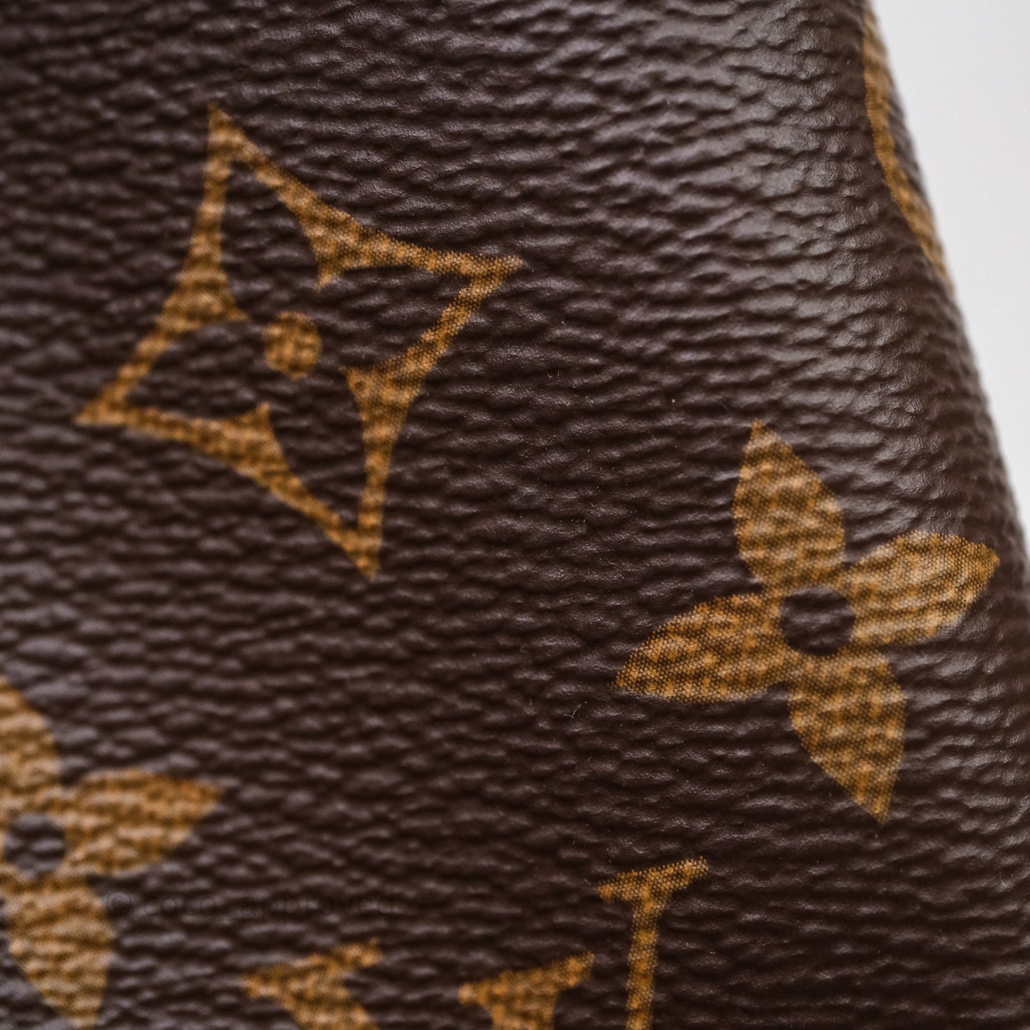 Louis Vuitton NéoNoé MM Black Monogram Canvas