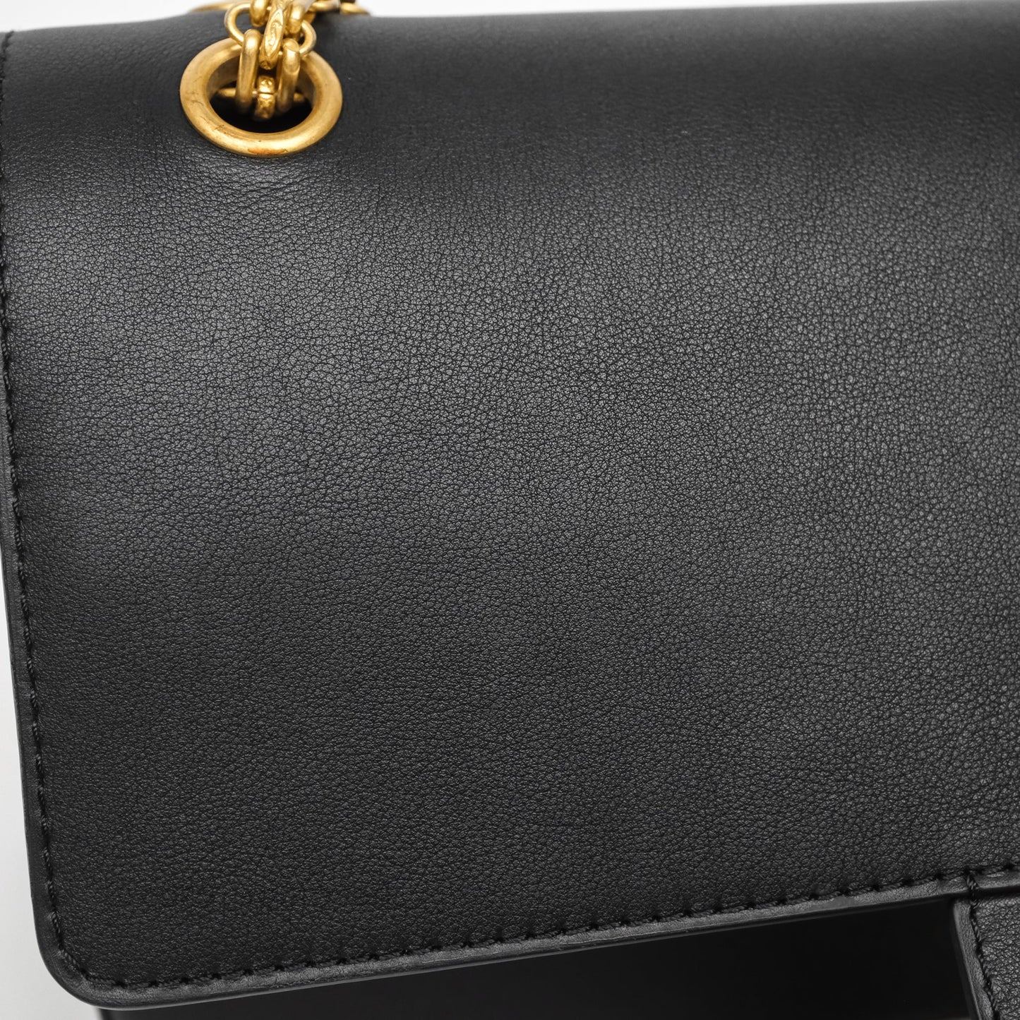 Chanel Paris-Hamburg Charm Nude Reissue 2.55 Medallion Flap 226 Black Calfskin
