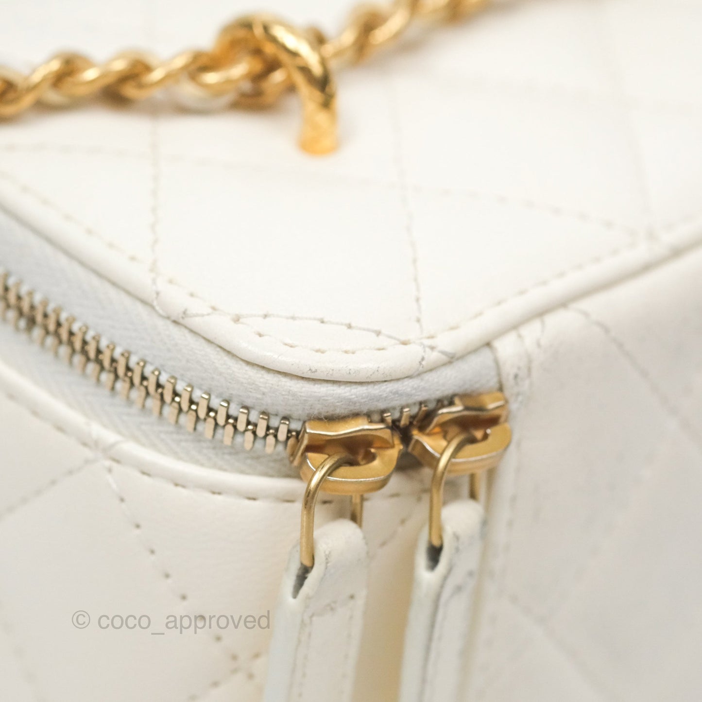 Chanel Vanity with Double Chain White Shiny Lambskin 23C