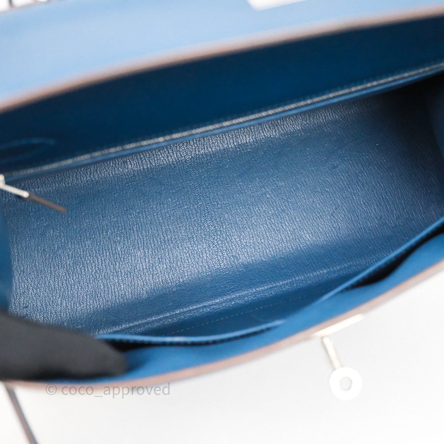 Hermès Kelly 32 Sellier Bleu Thalassa 7A/ White Epsom Palladium Hardware