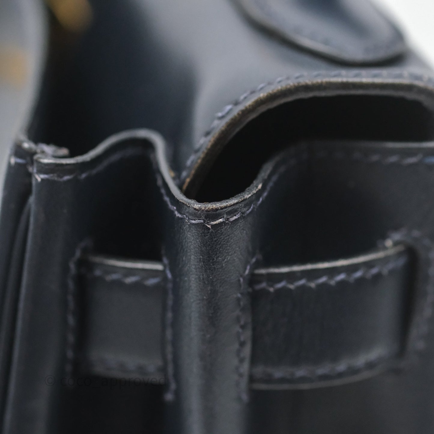 Hermès Vintage Kelly 28 Retourn Navy Box Leather Gold Hardware