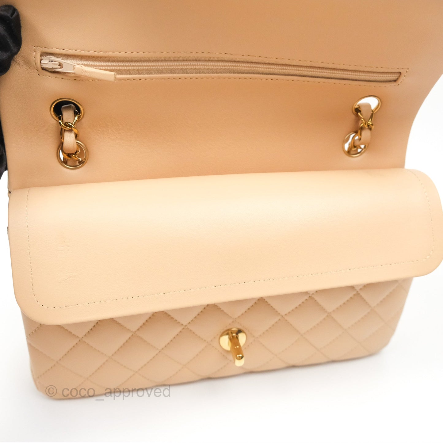 Chanel Classic M/L Medium Flap Quilted Beige Lambskin Gold Hardware