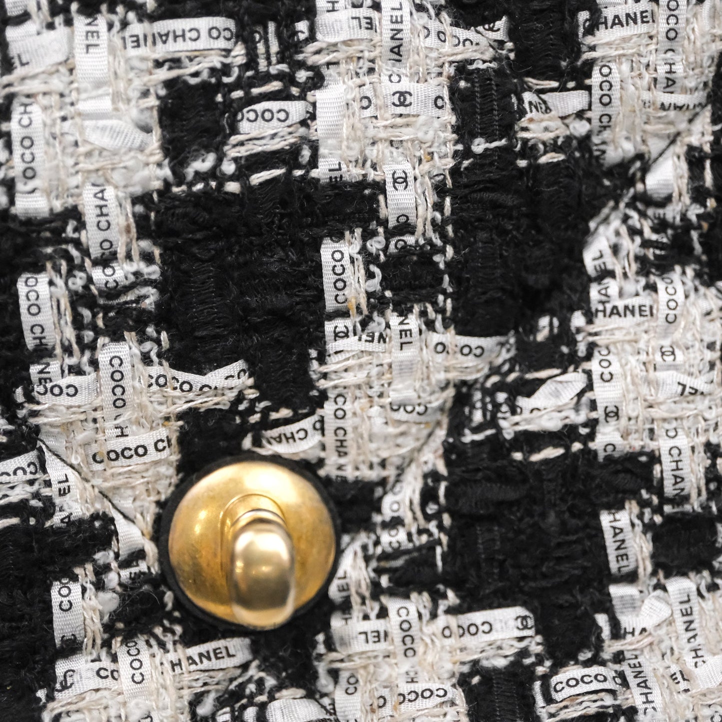 Chanel 19 Small Tweed Houndstooth Black & White Mixed Hardware
