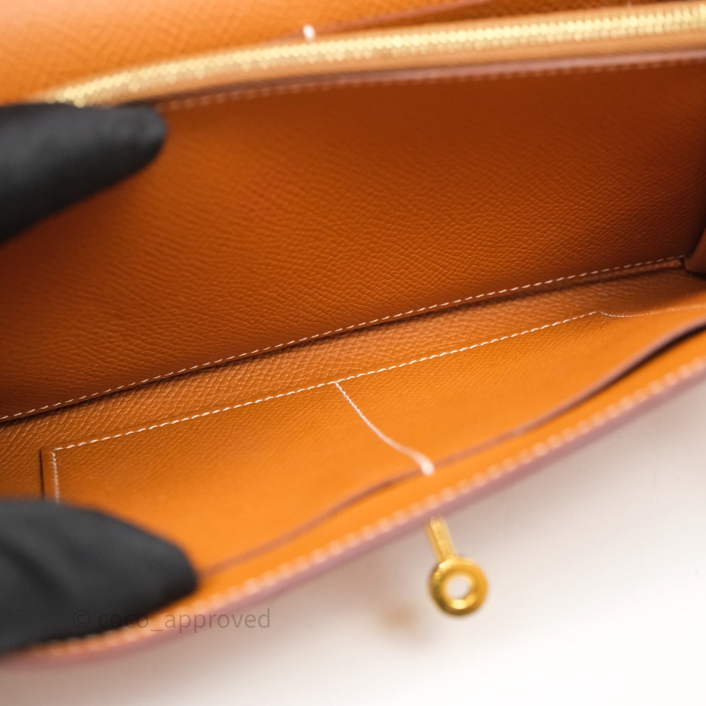 Hermès Kelly To Go Wallet Gold 37 Epsom Gold Hardware