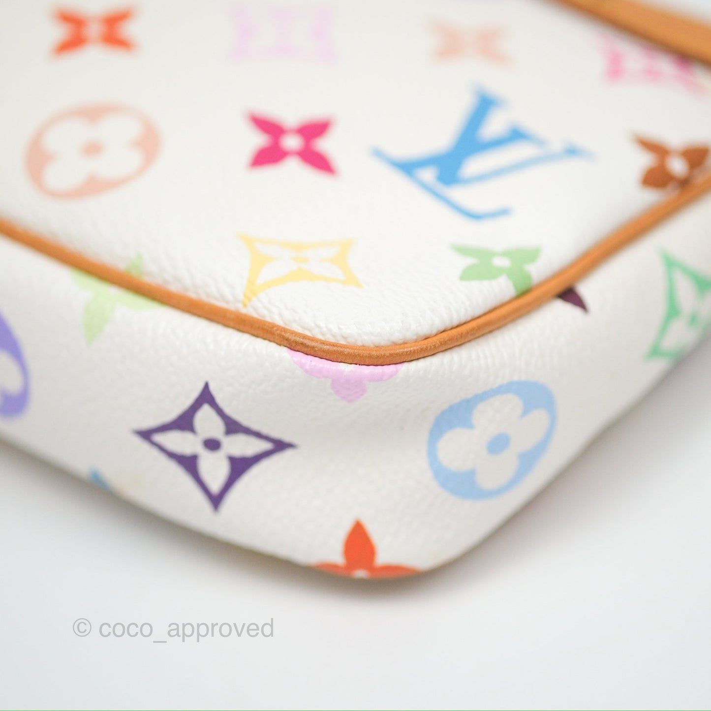 Louis Vuitton x Takashi Murakami Pochette White Rainbow Monogram