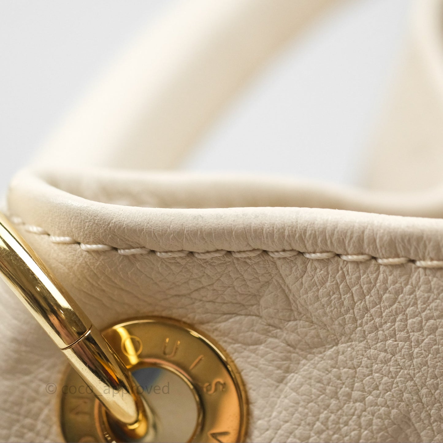 Louis Vuitton Artsy Monogram Empreinte MM Ivory
