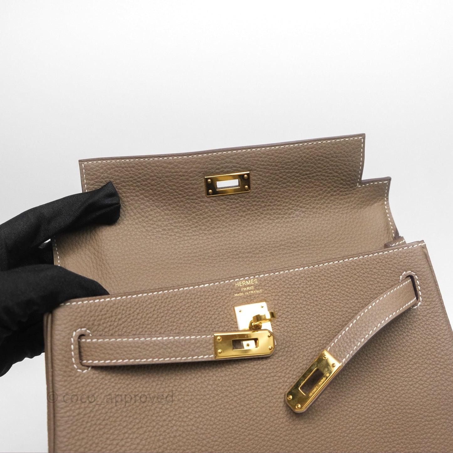 Hermès Retourne Kelly 25 Etoupe 18 Togo Gold Hardware