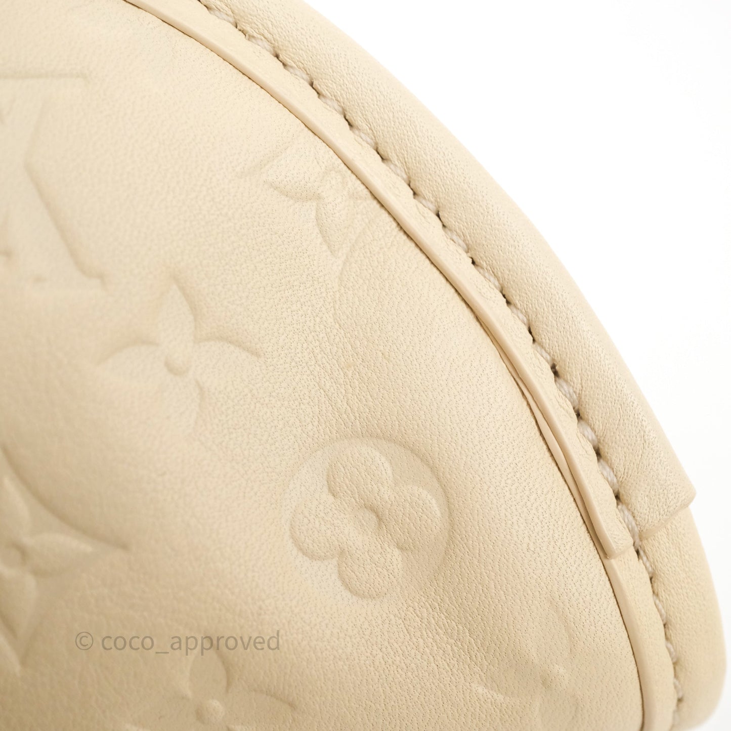 Louis Vuitton Gyoza Key Pouch Beige