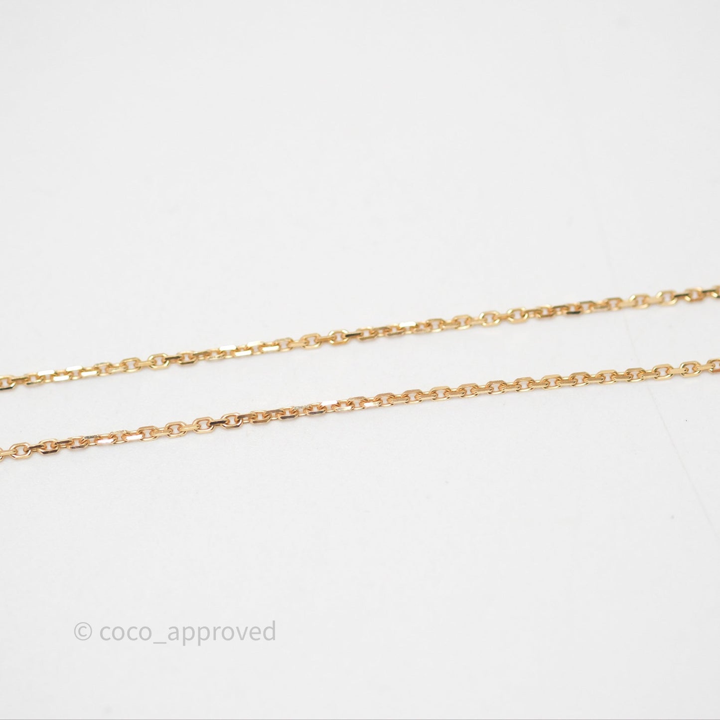 Van Cleef & Arpels Vintage Alhambra Pendant 18K Yellow Gold Guilloche
