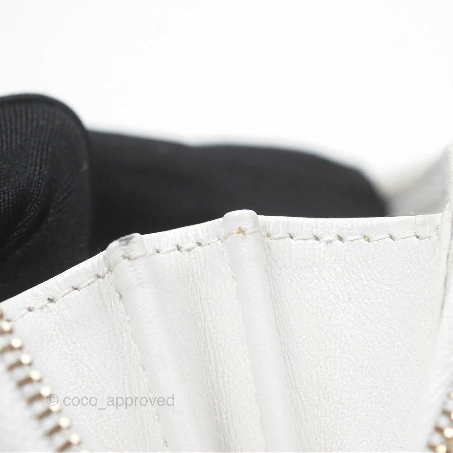 Chanel Classic Zipped Coin Purse White Caviar Gold Hardware