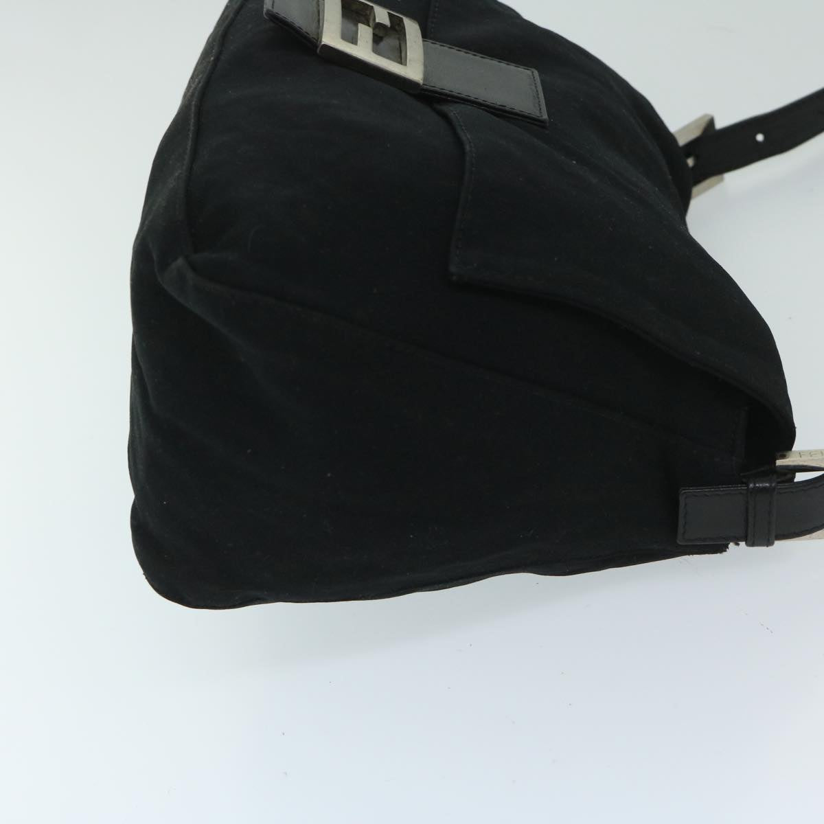 Luxury FendiMamma Baguette Shoulder Bag Nylon Black68579