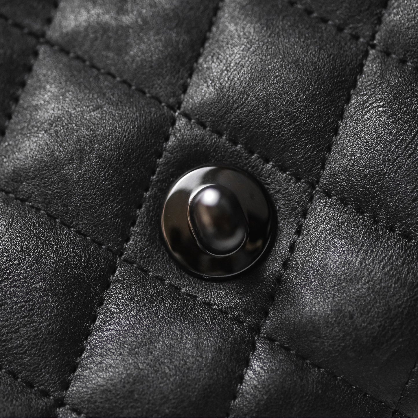 Chanel Classic Quilted M/L Medium Double Flap So Black Calfskin