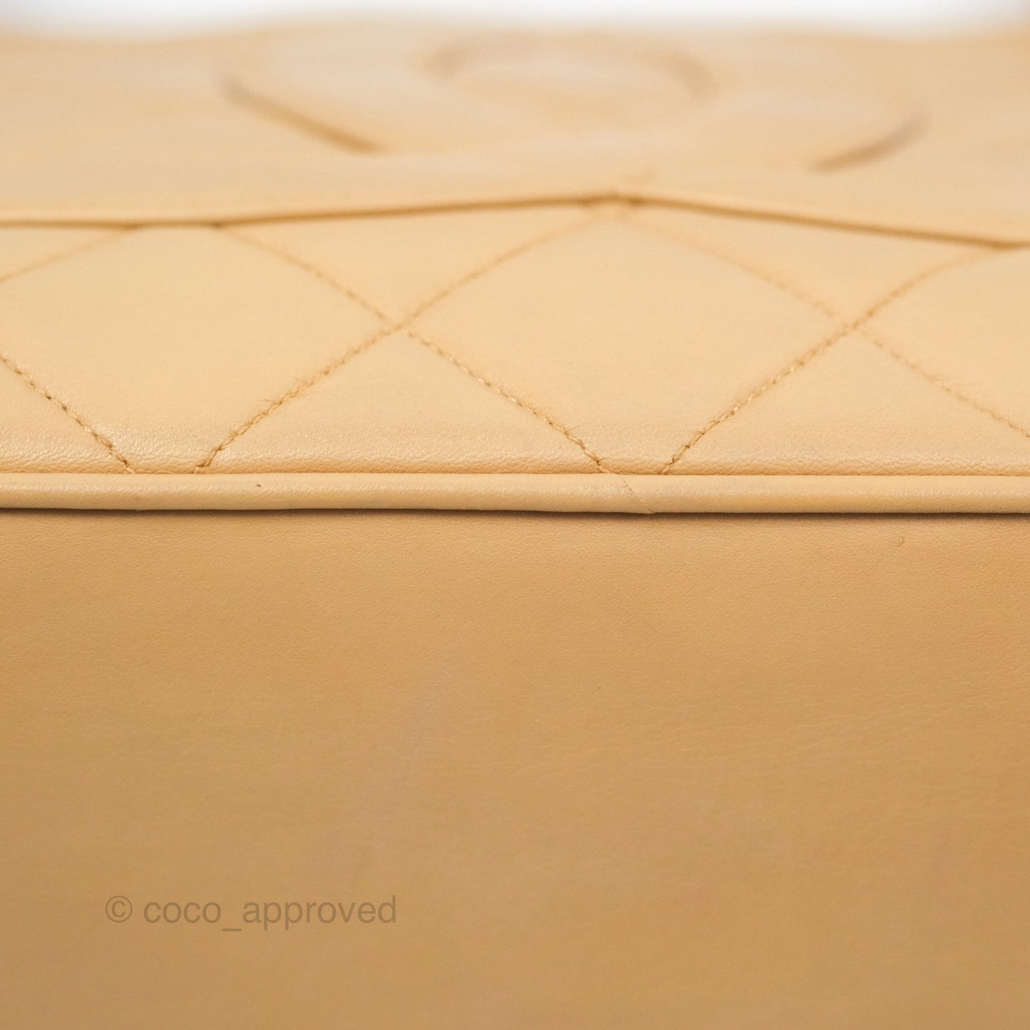 Chanel Vintage Medallion CC Beige Lambskin Tote Bag Gold Hardware