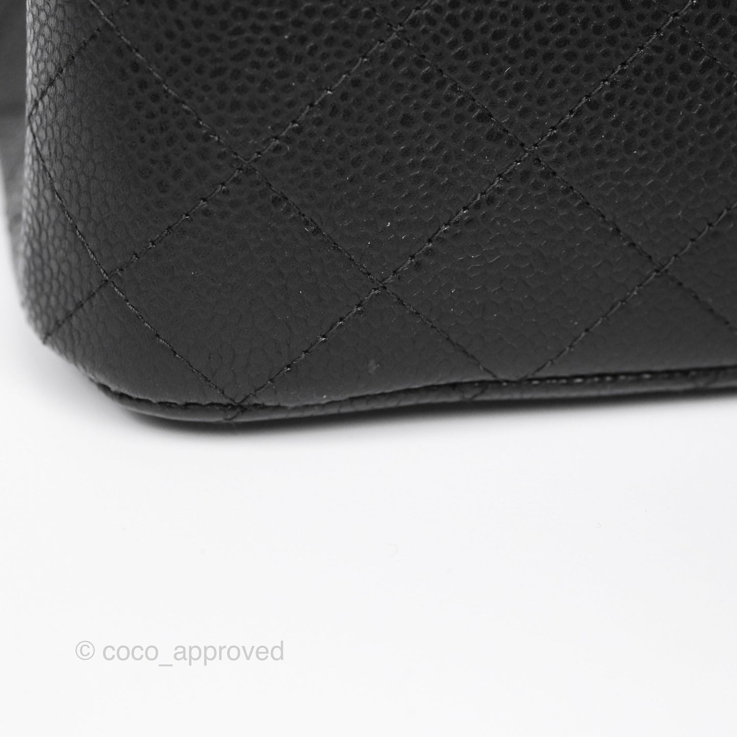 Chanel Classic M/L Medium Flap Quilted Black Caviar Gold Hardware