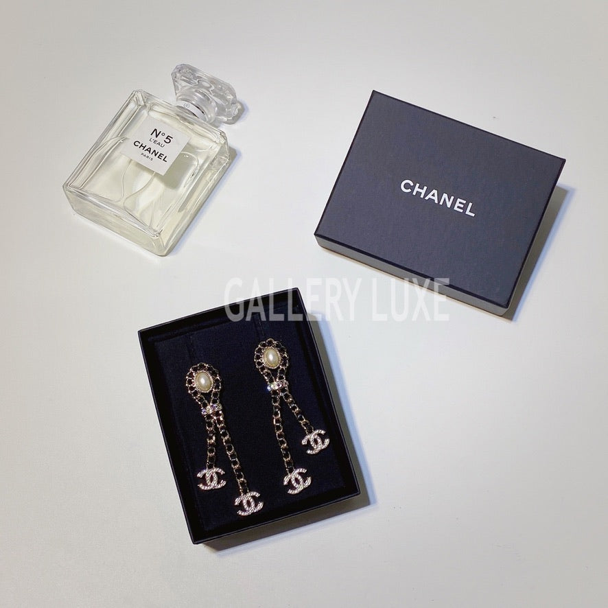 No.3307-Chanel Metal Pearl & Leather Crystal Coco Mark Earrings