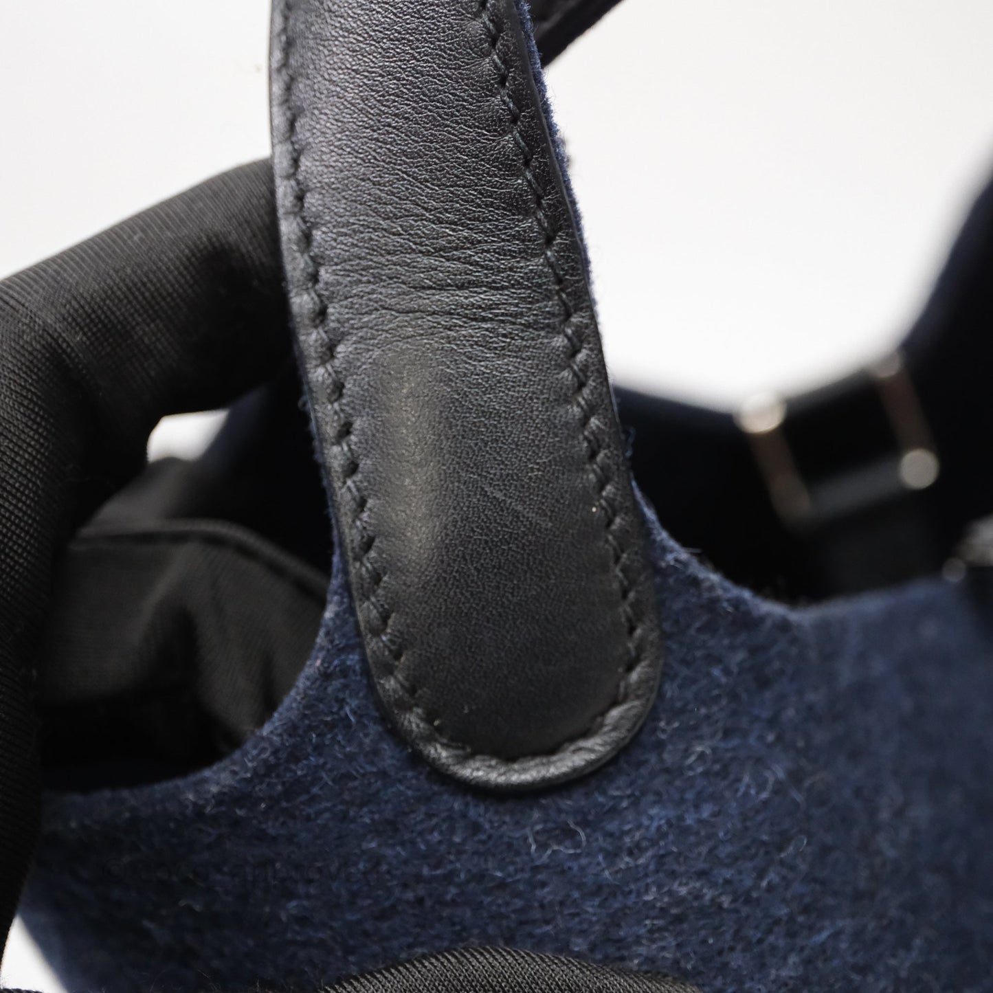Hermès Picotin 18 Bleu Nuit 2Z / Swift Noir 89 Wool Feutre Swift Palladium Hardware