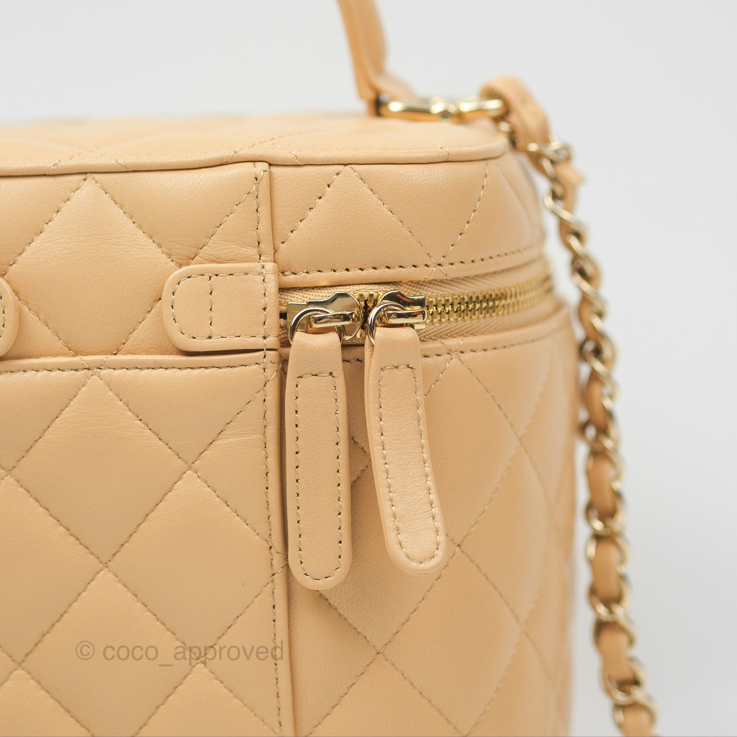 Chanel Small Quilted Top Handle Vanity Case Beige Lambskin Gold Hardware