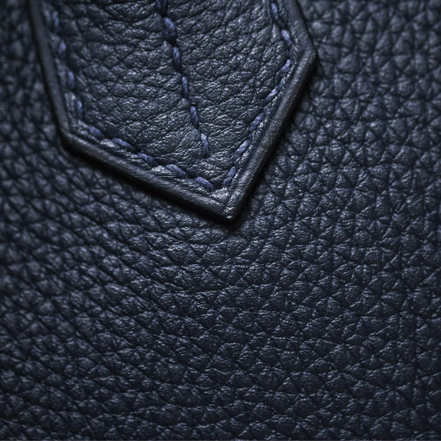 Hermès Birkin 30 Retourne Bleu Nuit 2Z Togo Gold Hardware