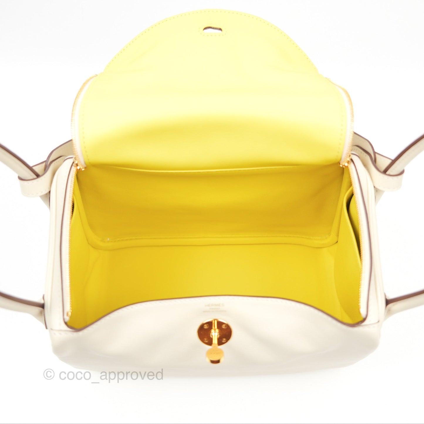 Hermès Lindy 26 Nata/Lime Swift Gold Hardware