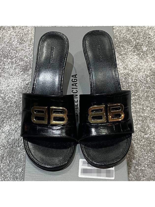 Luxury Balenciaga Crocodile Print Leather Groupie Sandal Heels Black