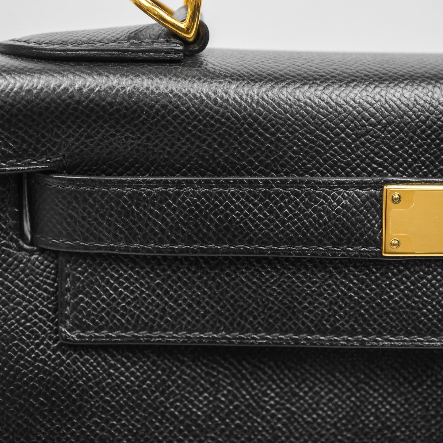 Hermès Kelly 28 Sellier Black Noir 89 Epsom Gold Hardware