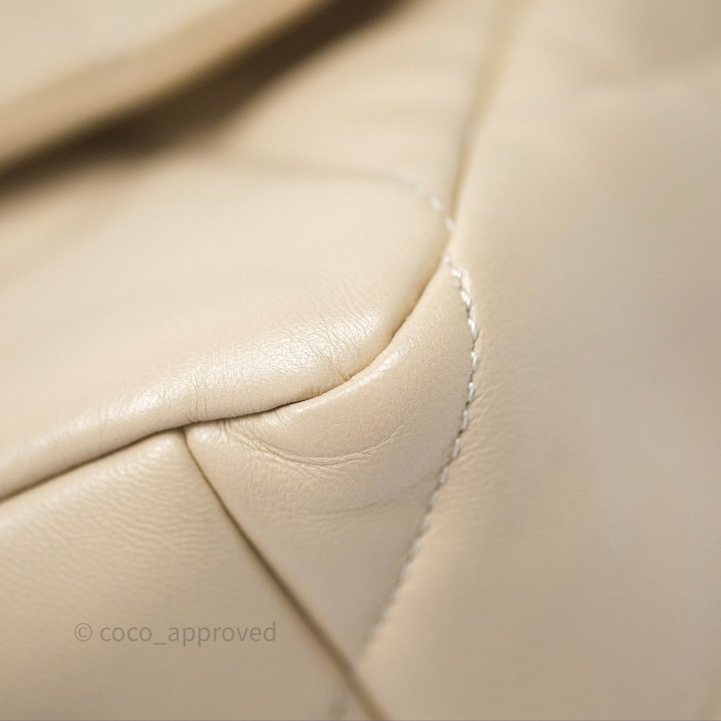 Chanel 19 Medium Beige Mixed Hardware