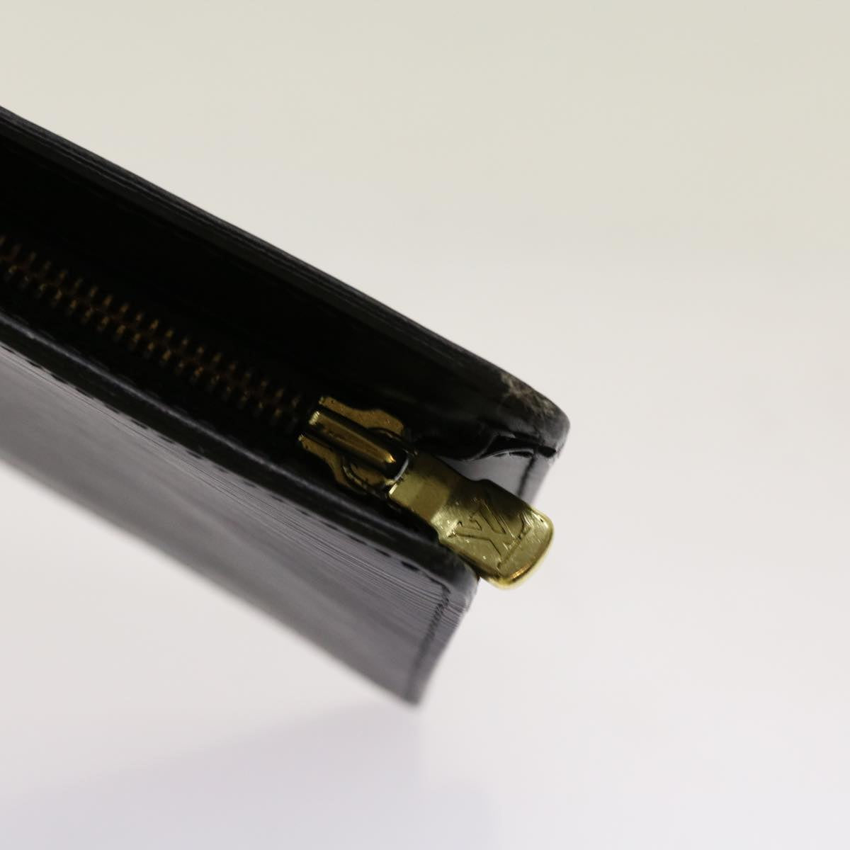 LOUIS VUITTON Epi Pochette Homme Clutch Bag Black M52522 LV 69397