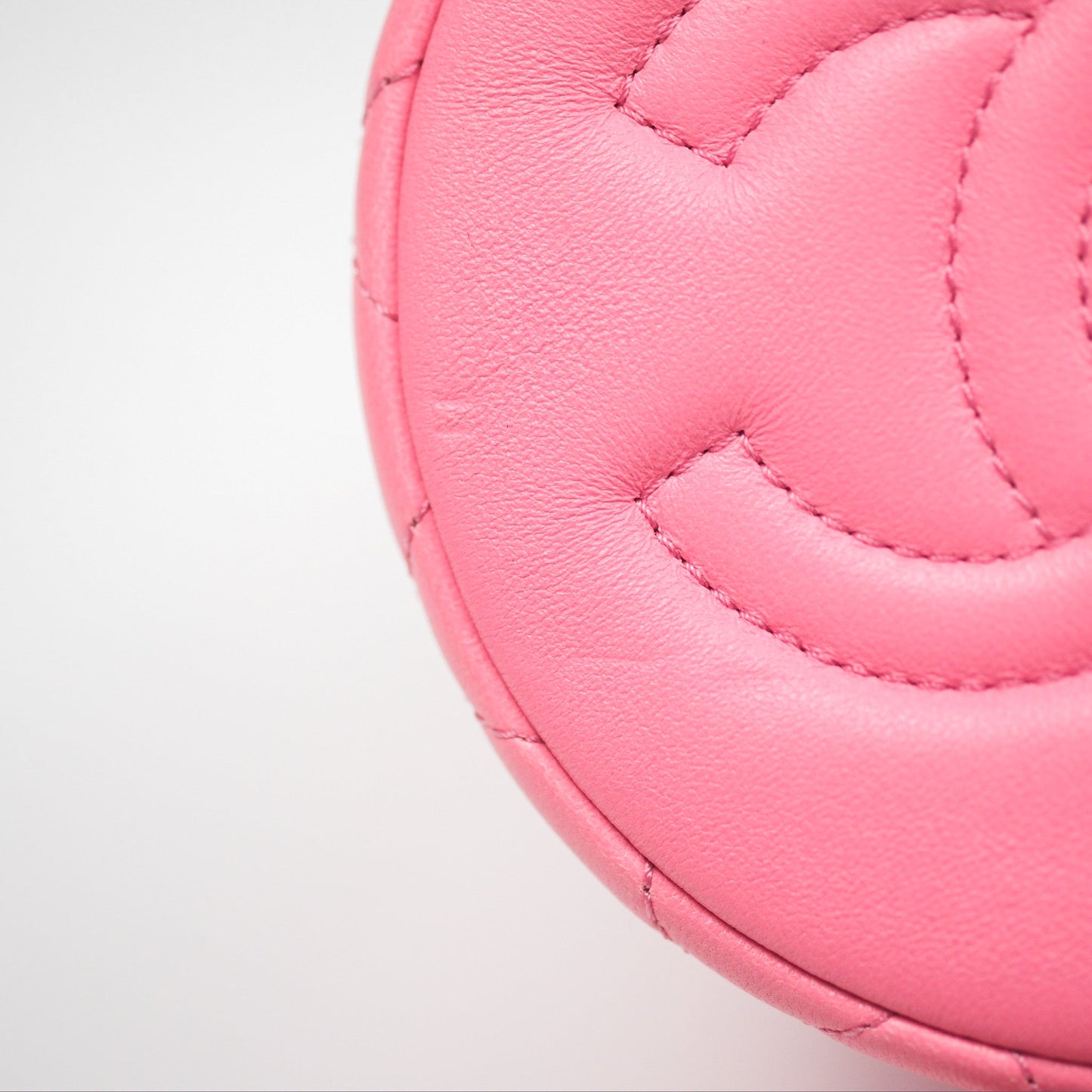 Chanel Pearl Crush Drawstring Bucket Bag Pink Lambskin Aged Gold Hardware